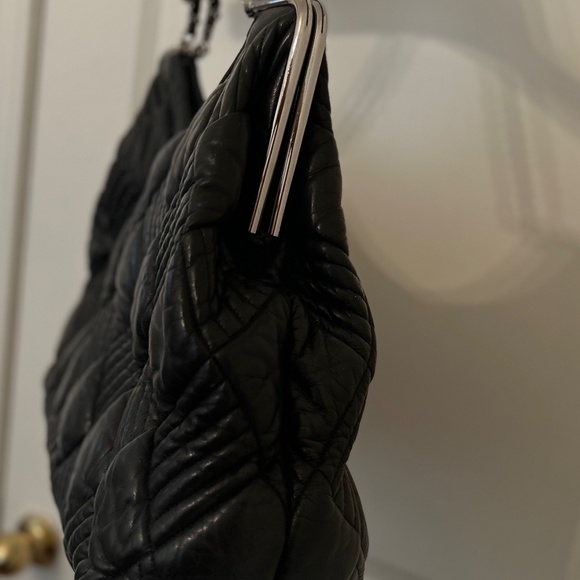 Authentic CHANEL Shoulder Bag with Silver Hardware in Excellent Condition! - Picture 8 of 11